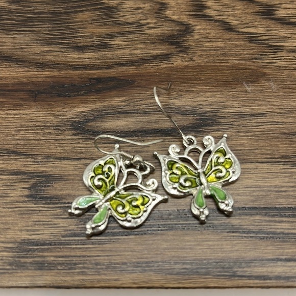 Butterfly Drop Earrings Silver tone and Green Enamel Butterfly 🦋 - Picture 9 of 13